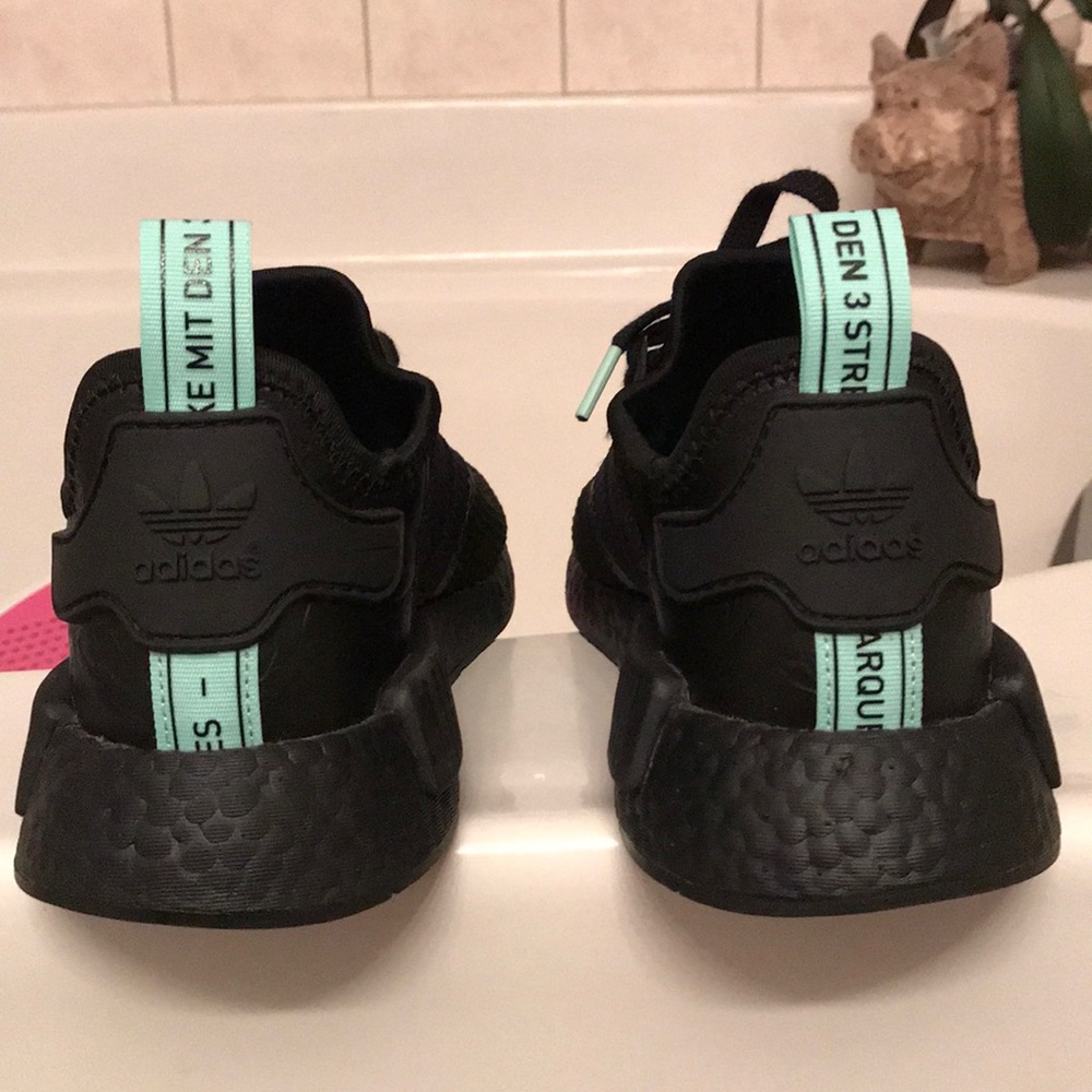 Women’s Black NMD R1